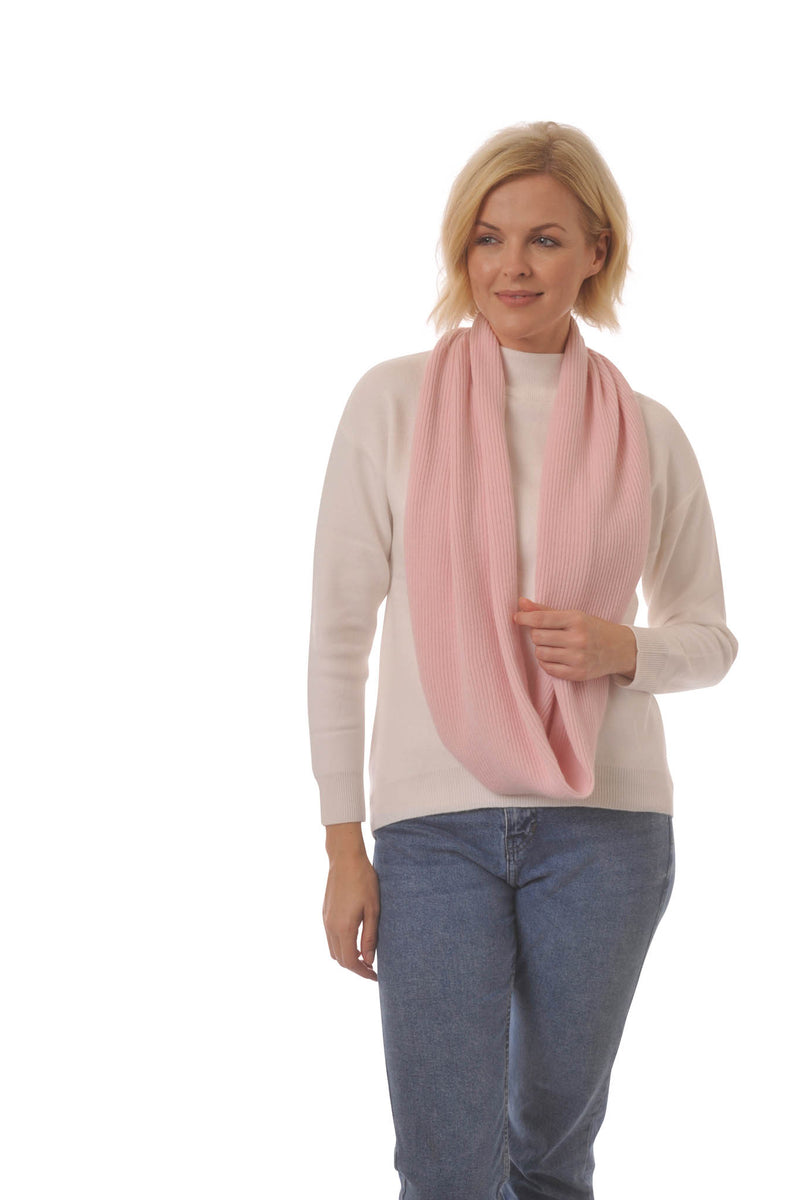 Adorawool Snood - Ribbed Design in Cashmere Merino - Pale Pink
