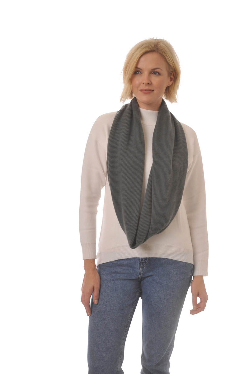 Adorawool Snood - Ribbed Design in Cashmere Merino - Olive