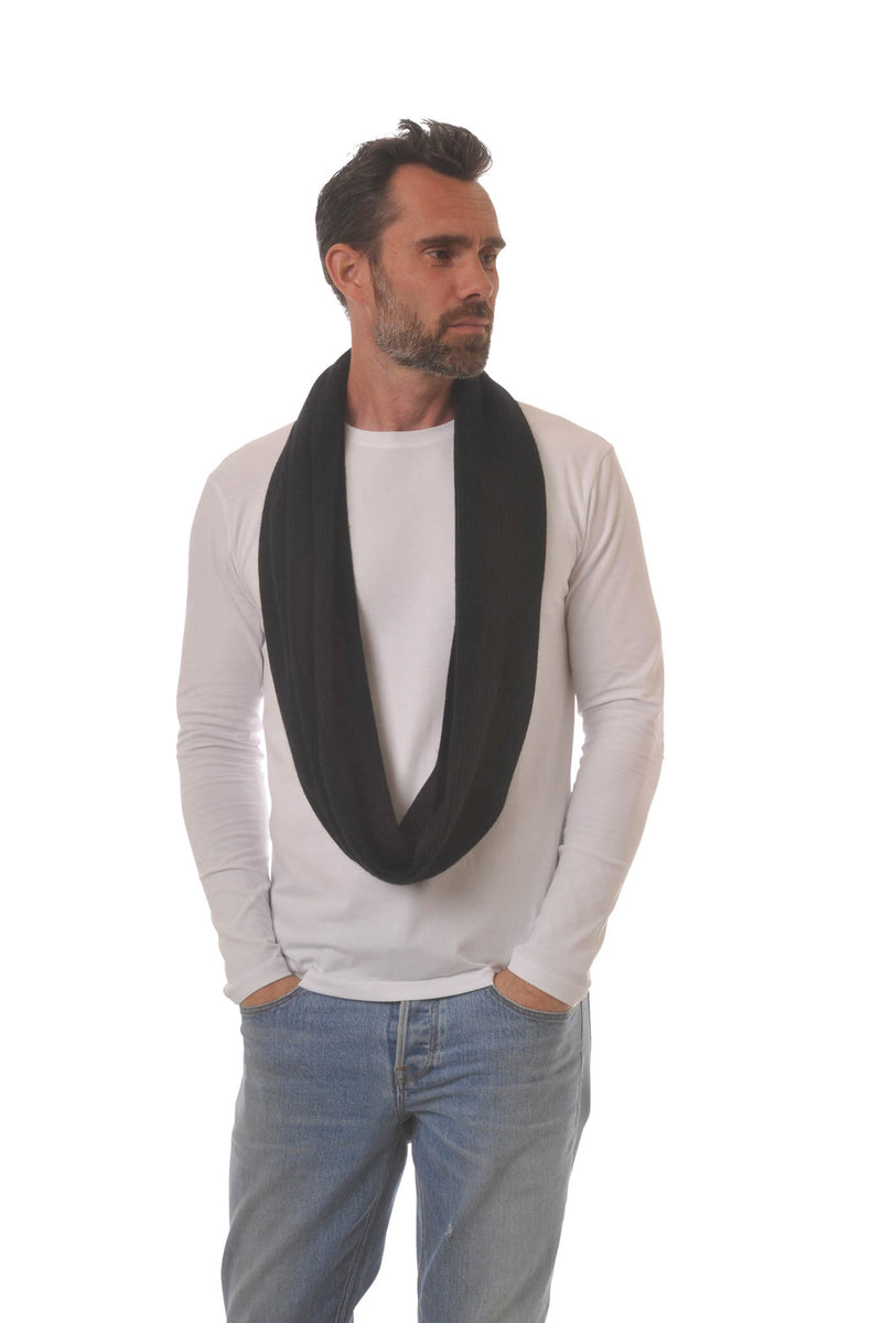 Adorawool Snood - Ribbed Design in Cashmere Merino - Black