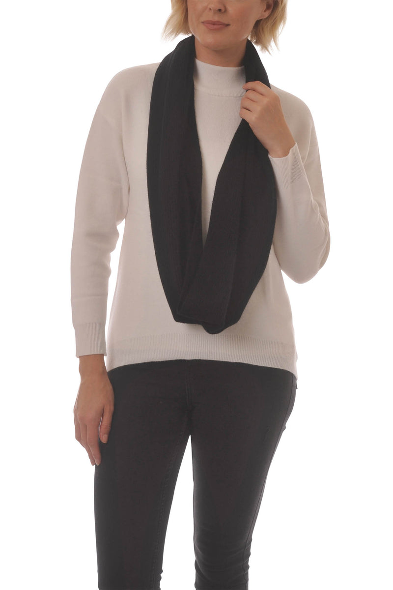 Adorawool Snood - Ribbed Design in Cashmere Merino - Black