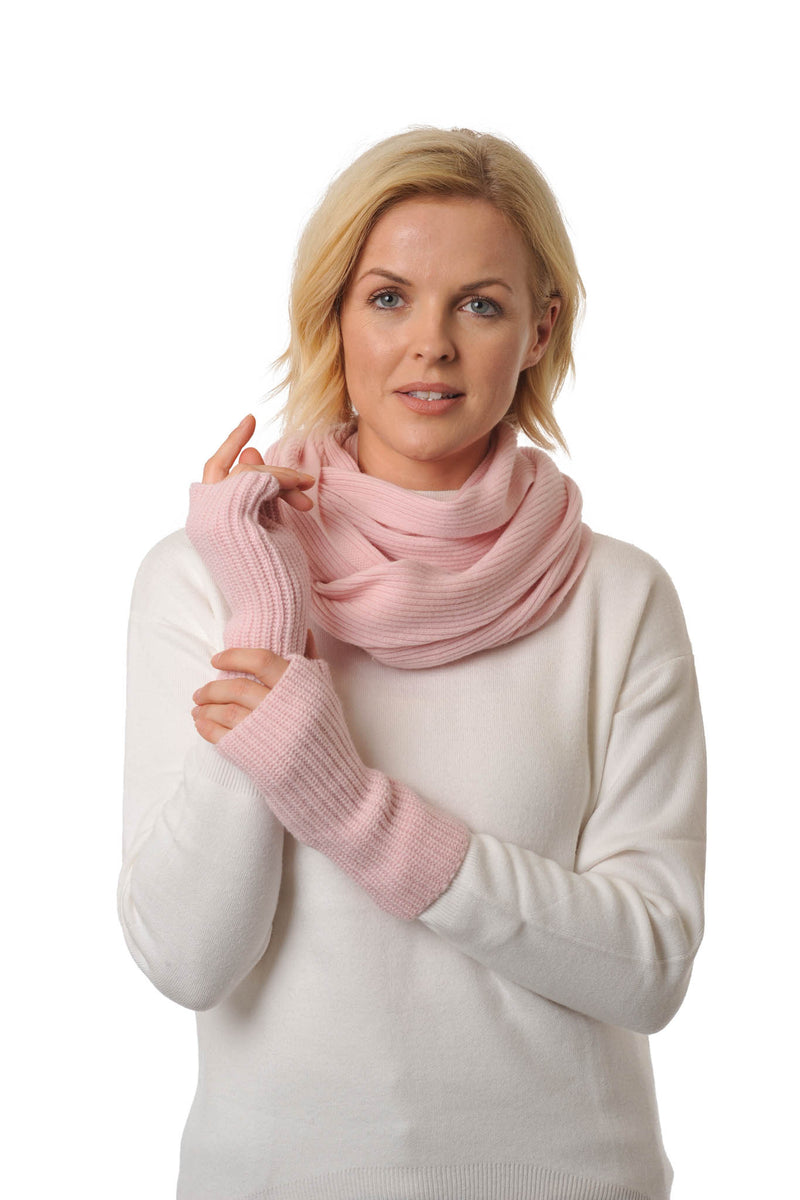 Adorawool Snood - Ribbed Design in Cashmere Merino - Pale Pink