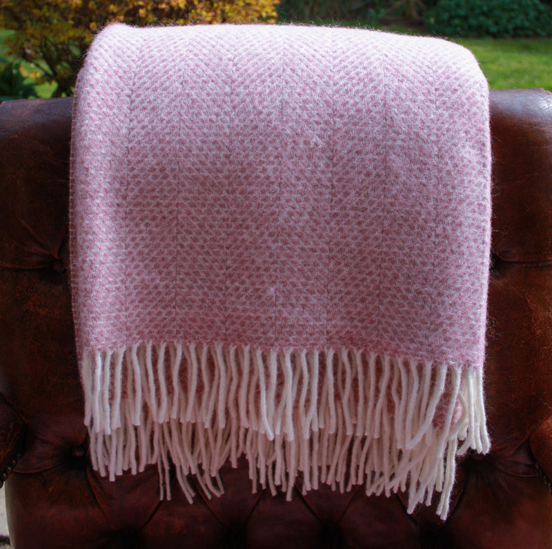 Throw -100% Pure New Wool - Beehive Pattern - Dusky Pink Blanket