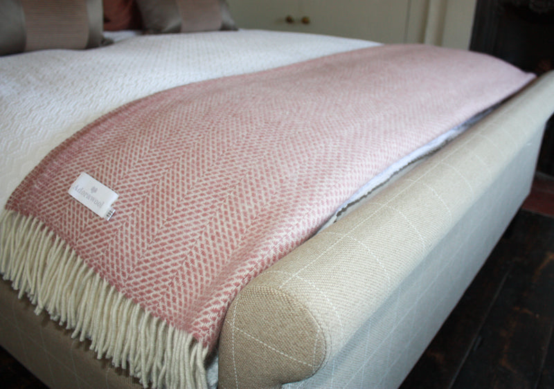 Throw -100% Pure New Wool - Beehive Pattern - Dusky Pink Blanket